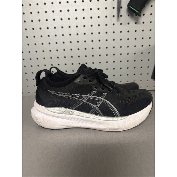 Shoes - Asics Gel Kayano 31 Shoes Womens Sz 6 Black White Running Sneakers 1012B670